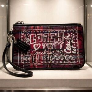 Coach Poppy Wristlet in colorful Graffiti w/ hang tag & hot pink inside